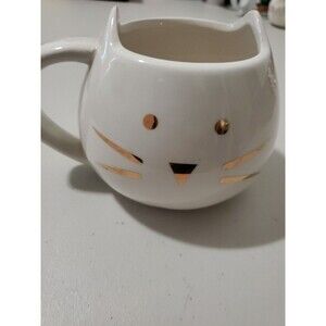 Off White And Gold Cat Coffee Cocoa Tea Mug 10 Strawberry Street